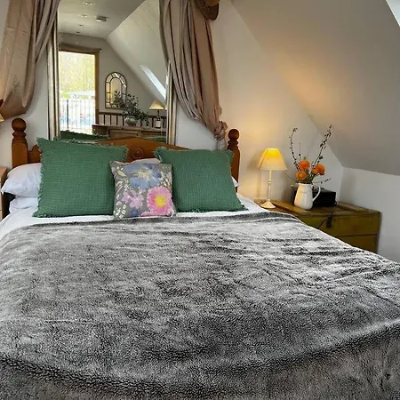 Quirky 1 Bedroom Barn On The River In Arundel Exterior foto